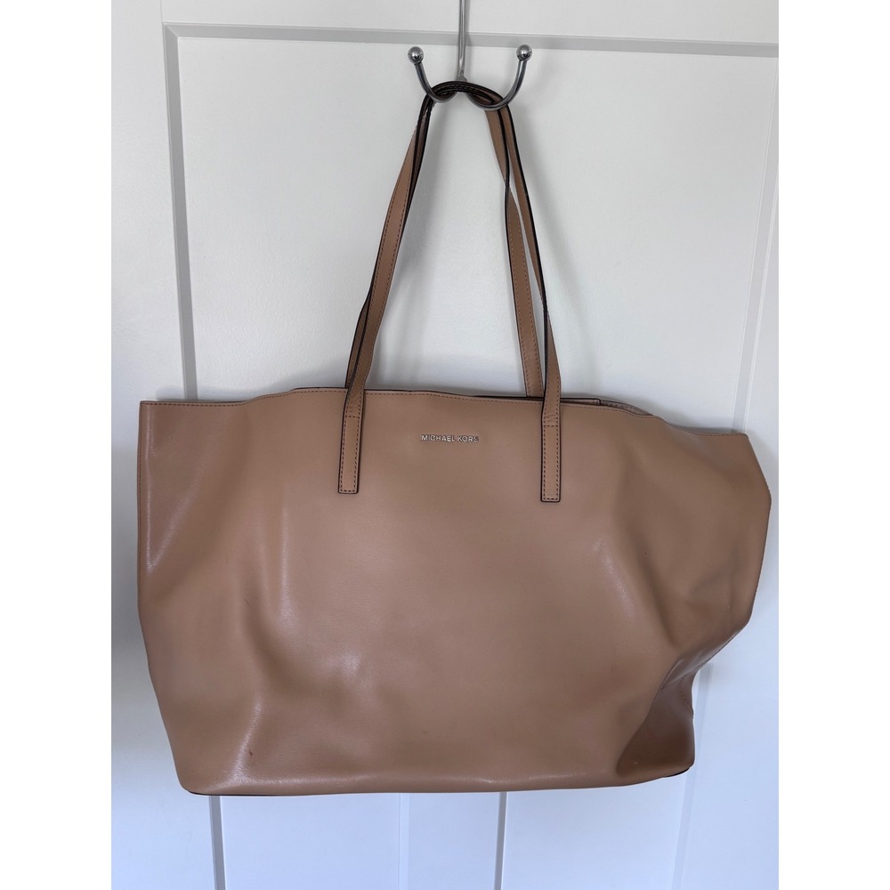Michael Kors Large Tan Leather Tote Bag Shoulder Carryall Beige Silver Logo
